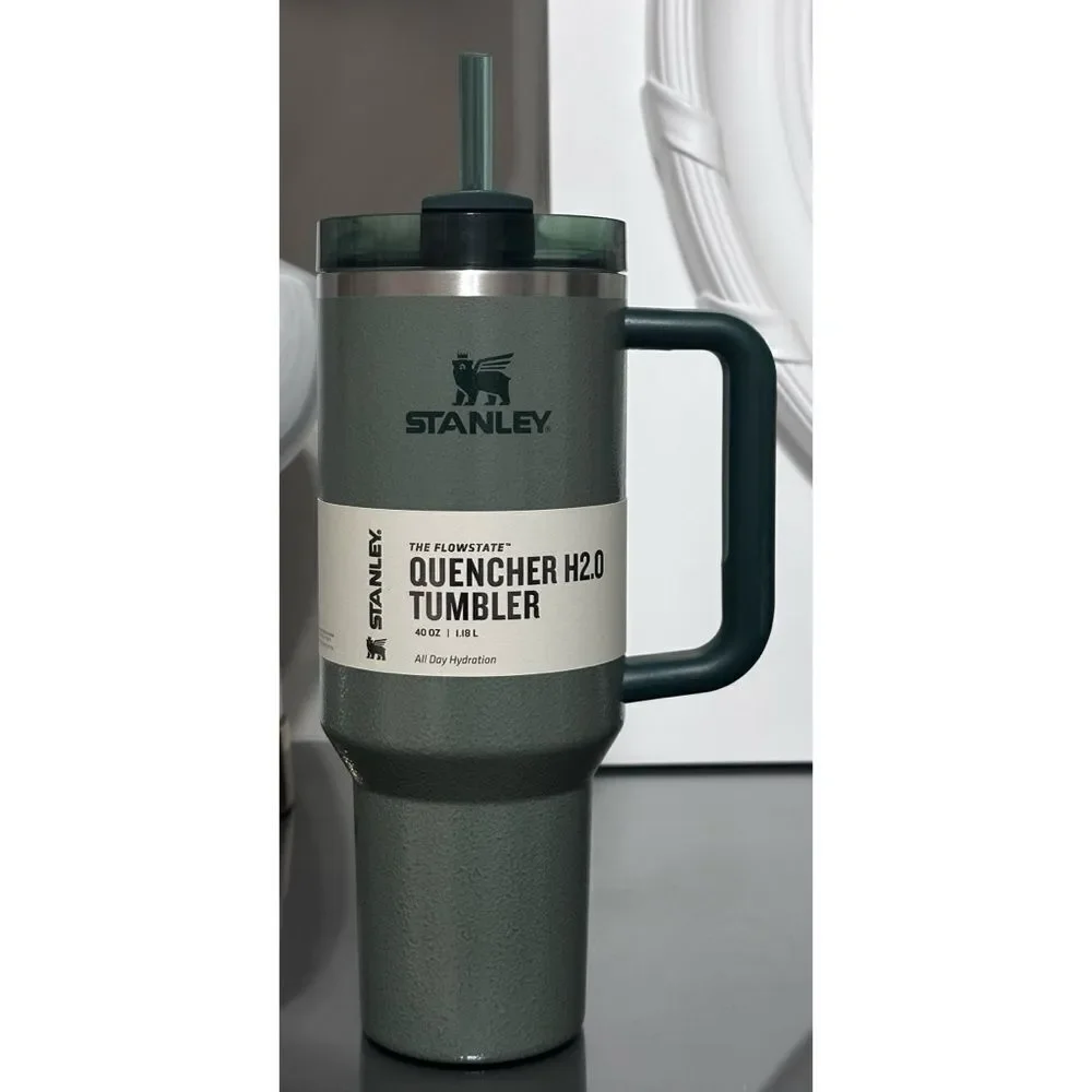 Stanley Quencher H2.0‎ FlowState Tumbler 40oz, HAMMERTONE GREEN - Picture 2 of 5